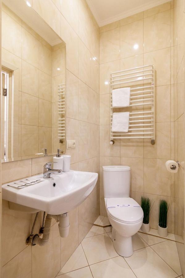 Avangard Magnus Apartment Lviv Bagian luar foto