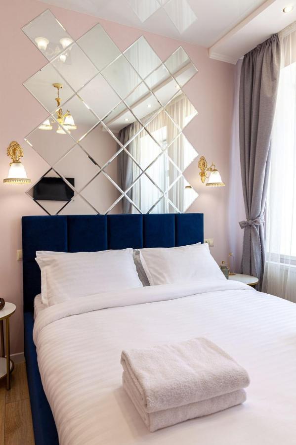 Avangard Magnus Apartment Lviv Bagian luar foto